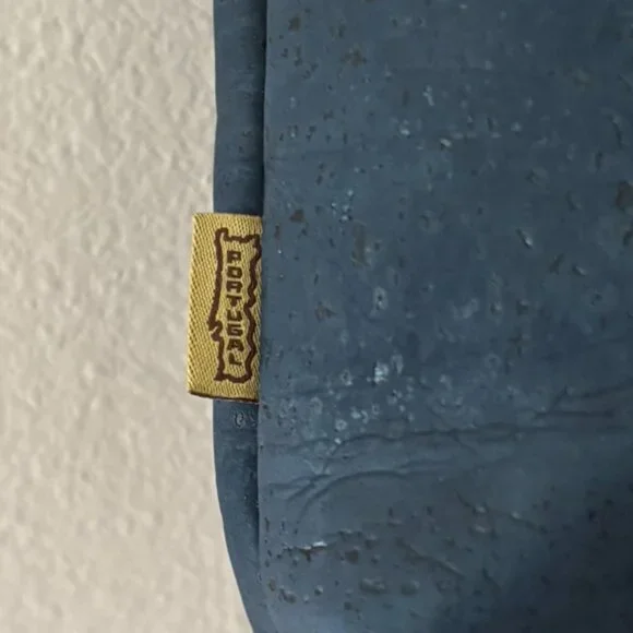 Navy & Tan Acorticeira Cork Flat Backpack Portugal Water Resistant Natural Vegan - Picture 5 of 11